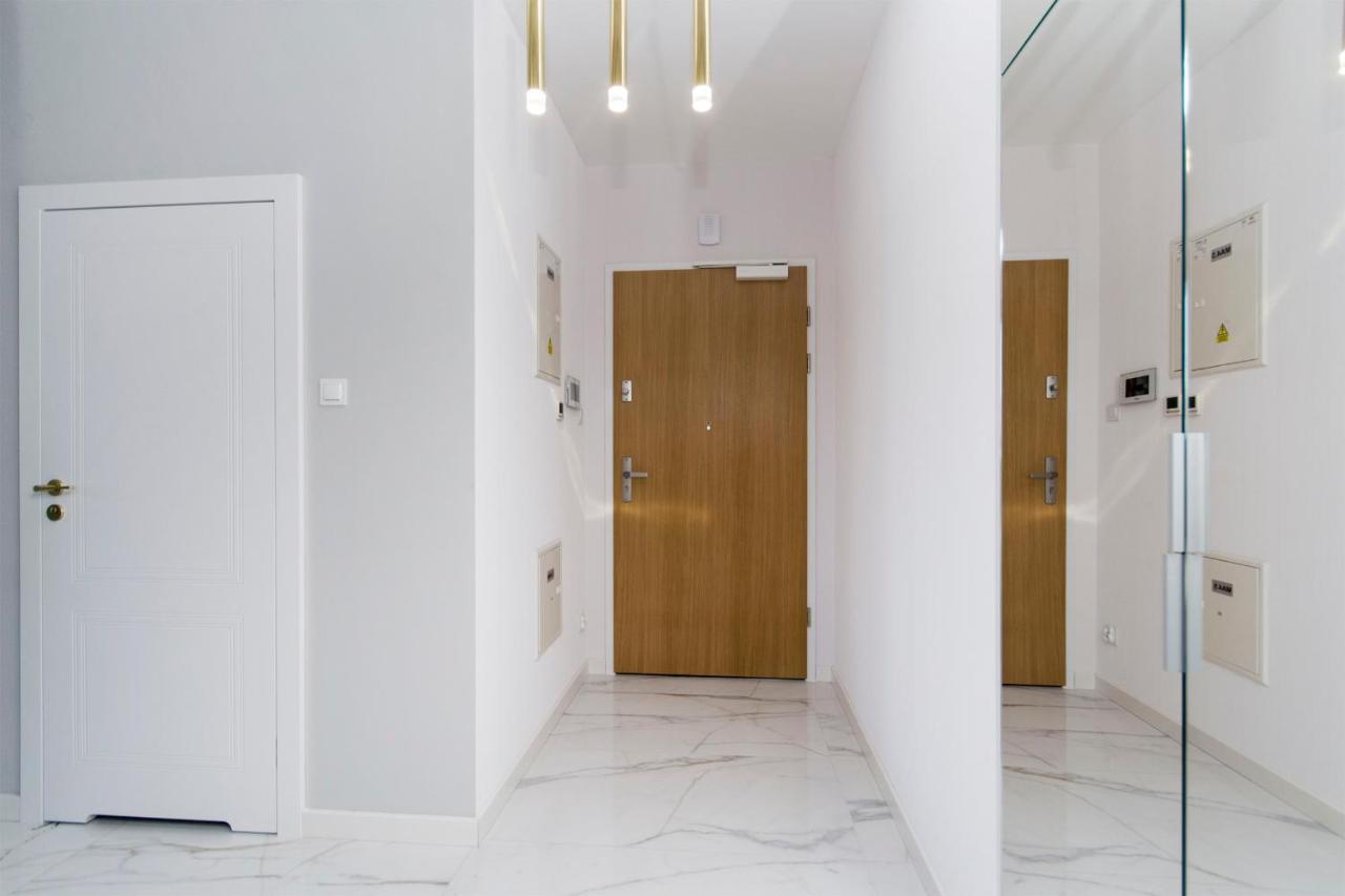 Yacht Park Rentyear Apartments Gdynia Exterior photo